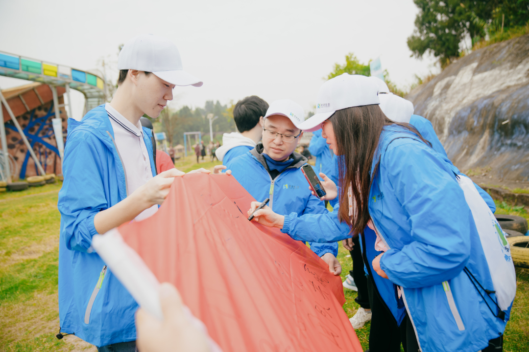 DSC05328.jpg DSC05328.jpg